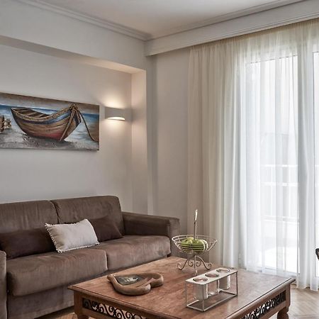 Marvelous N Bright Apt Next To Megaro Mousikis Athena Bagian luar foto